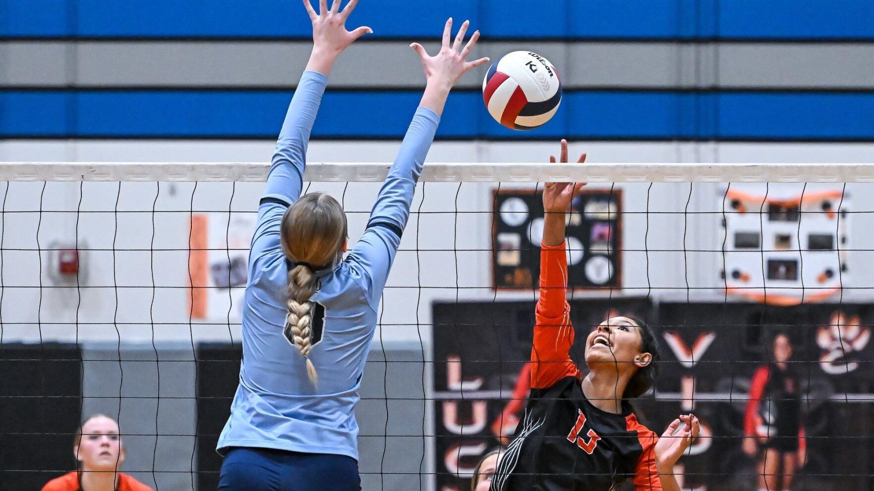 Ciara Cunningham helps power Edwardsville to a sweep of Mater Dei